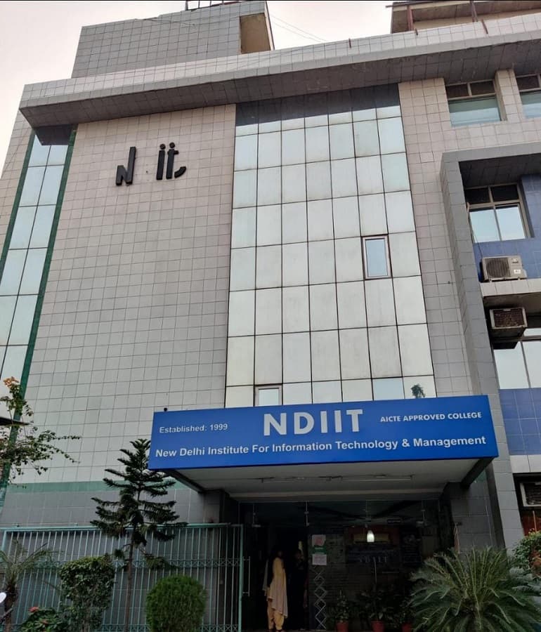 New Delhi Institute For Information Technology & Management Academic Building photo 3